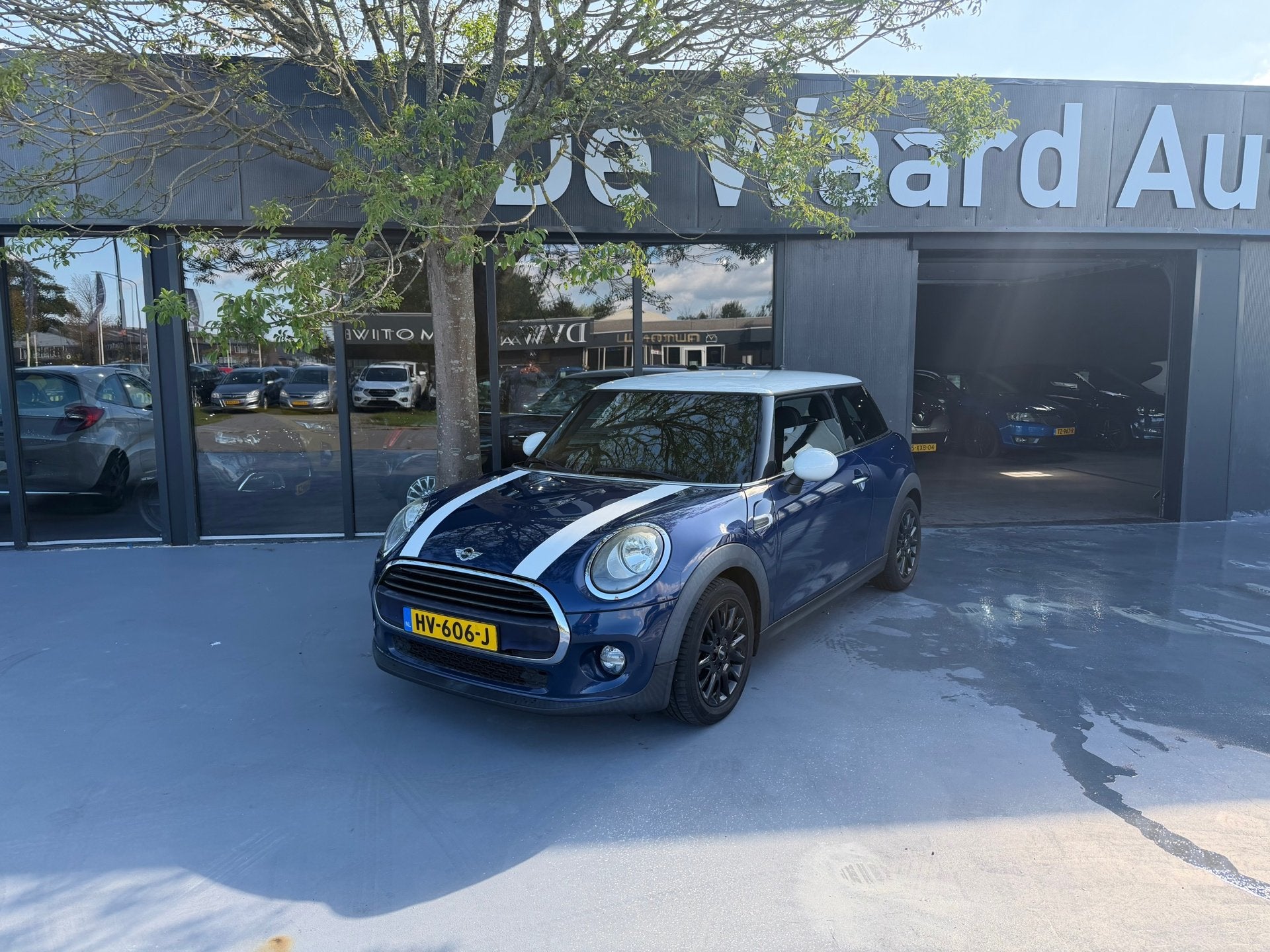 Mini 3-Deurs 1.5 Cooper/ airco/cruise/navi/NAP/ LM Velgen/12, Auto's, Voorwielaandrijving, Dealer onderhouden, 136 pk, Gebruikt