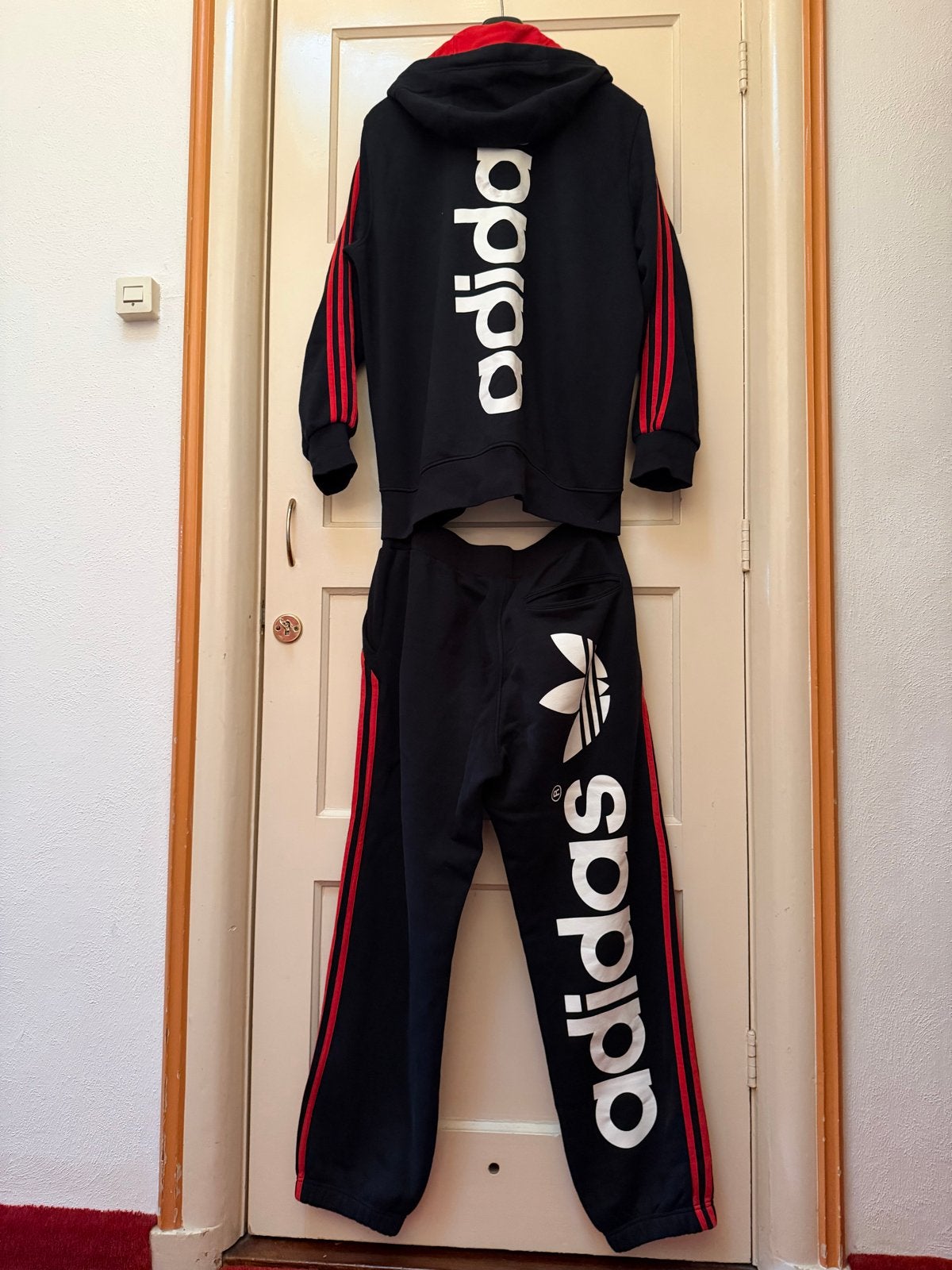Adidas trainingspak zwart - Maat L/XL, Kleding | Heren, Maat 52/54 (L), Verzenden, Zwart, Zo goed als nieuw