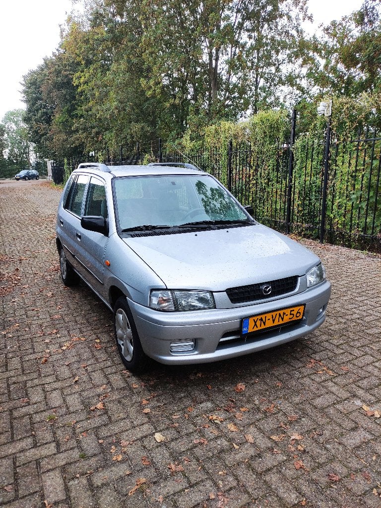 Mazda Demio 1.3 | 1e eigenaar | 129.300 km | APK 01-2027, Auto's, Voorwielaandrijving, 31 €/maand, Grijs, Particulier