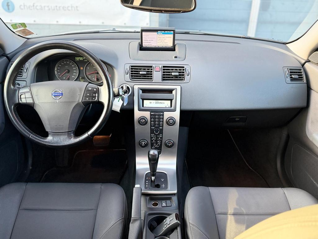 Volvo V50 2.4 Excl|NAP|NIEUWEAPK|AUTOMAAT|AIRCO|CRUISE|NAVI!, Auto's, Volvo, Stof, Gebruikt, Zwart, 700 kg