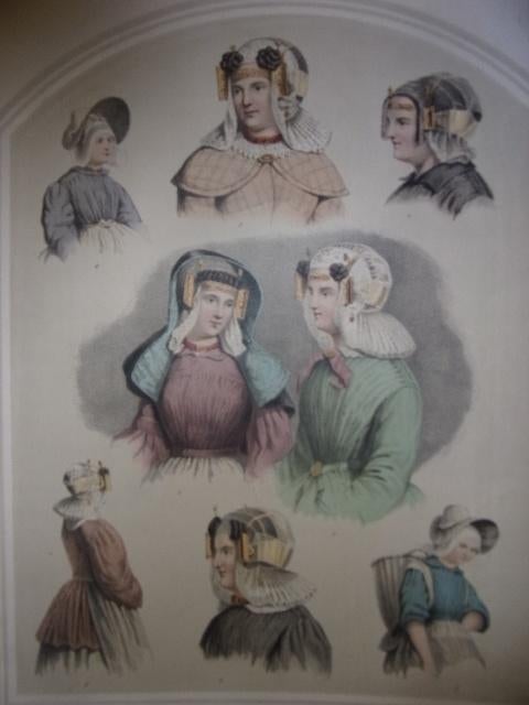 Klederdracht Bing & Braet. Noord-Holland. Mutsen , Oorijzers, Antiek en Kunst, Kunst | Etsen en Gravures, Ophalen of Verzenden
