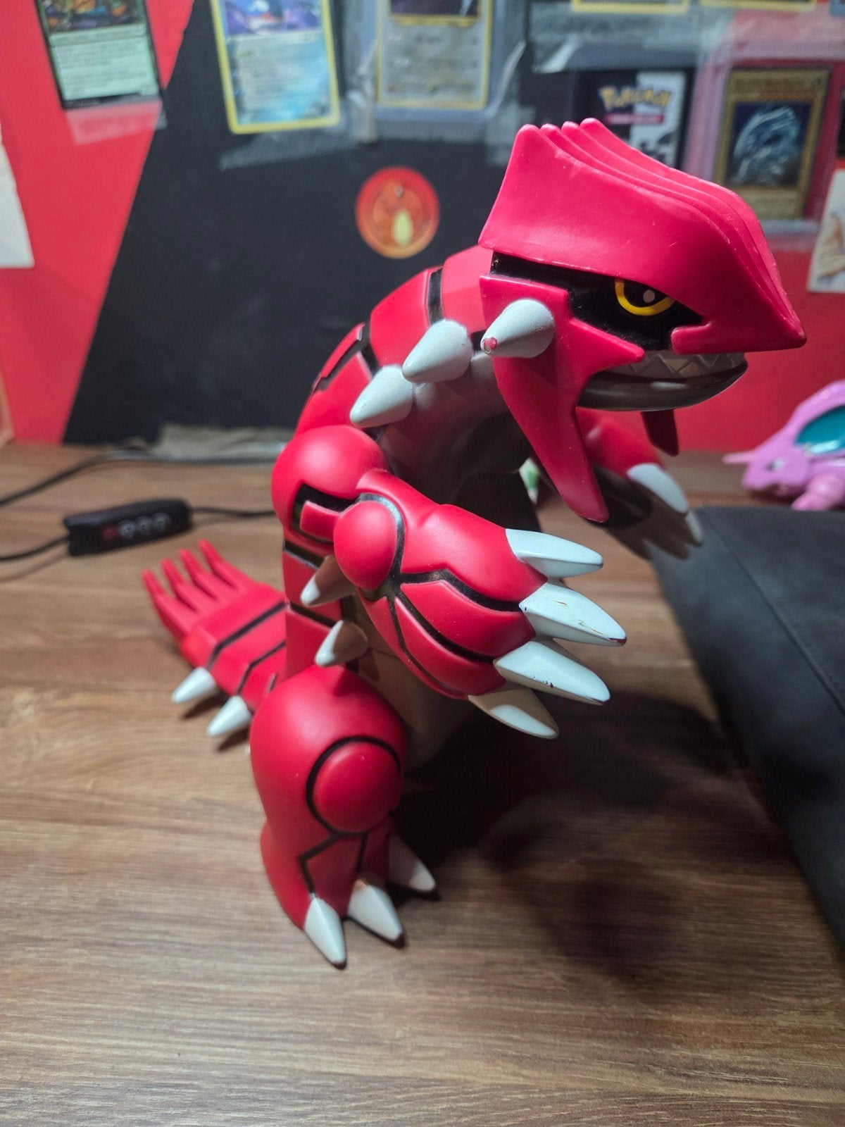 Groot Groudon Figuur Tomy 2015 Zeldzaam Ninetendo, Ophalen of Verzenden, Zo goed als nieuw, Boosterbox, Foil