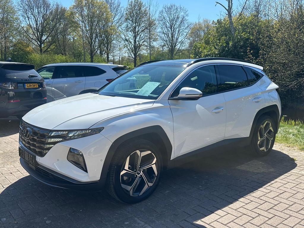 Hyundai Tucson 1.6 T-GDI PHEV Premium Sky 4WD | Panoramadak, Automaat, 1350 kg, 14 kWh, Gebruikt