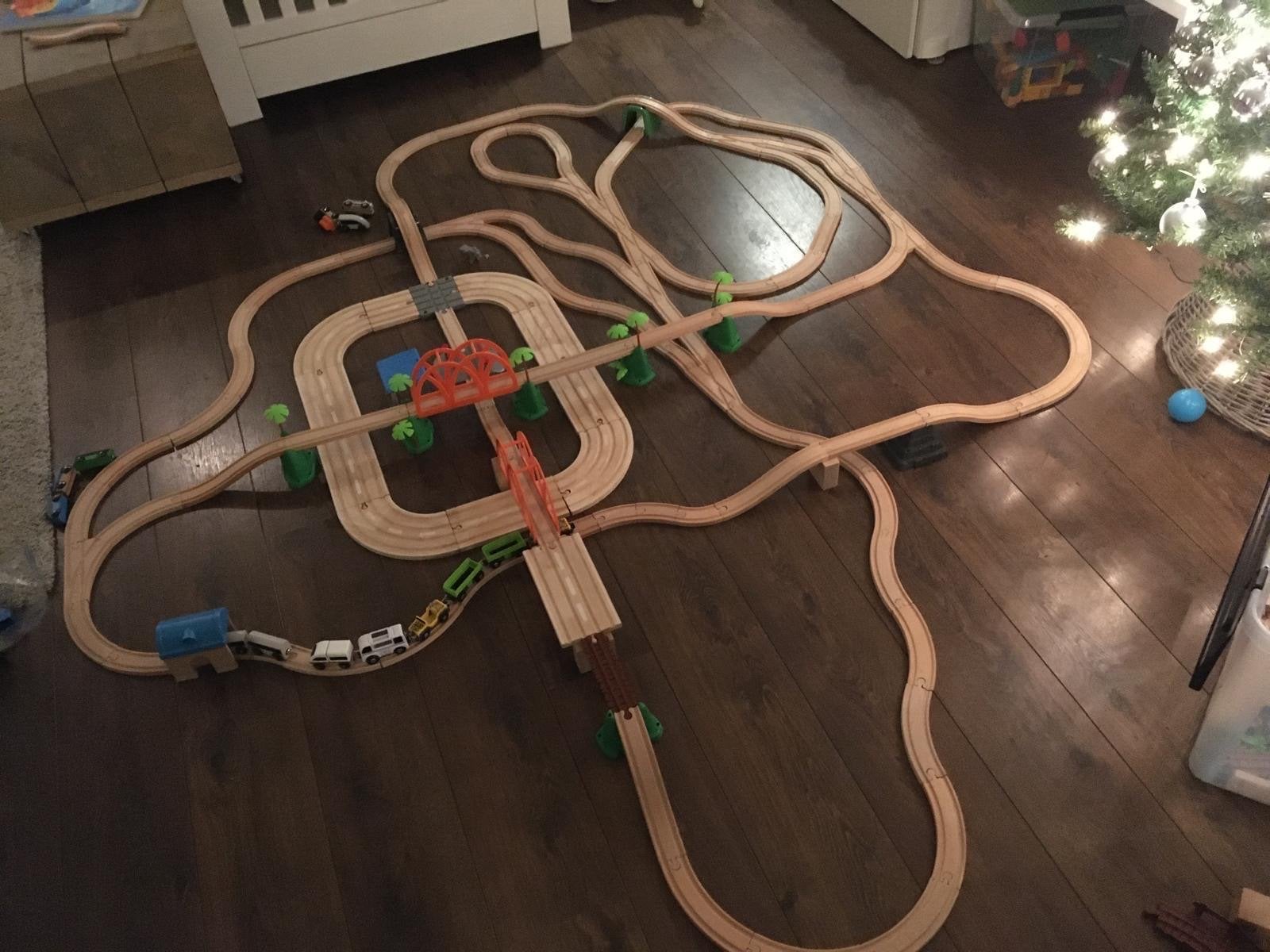 Houten IKEA treinbaan met eventueel dubbelspoor circuit, Ophalen of Verzenden, Gebruikt
