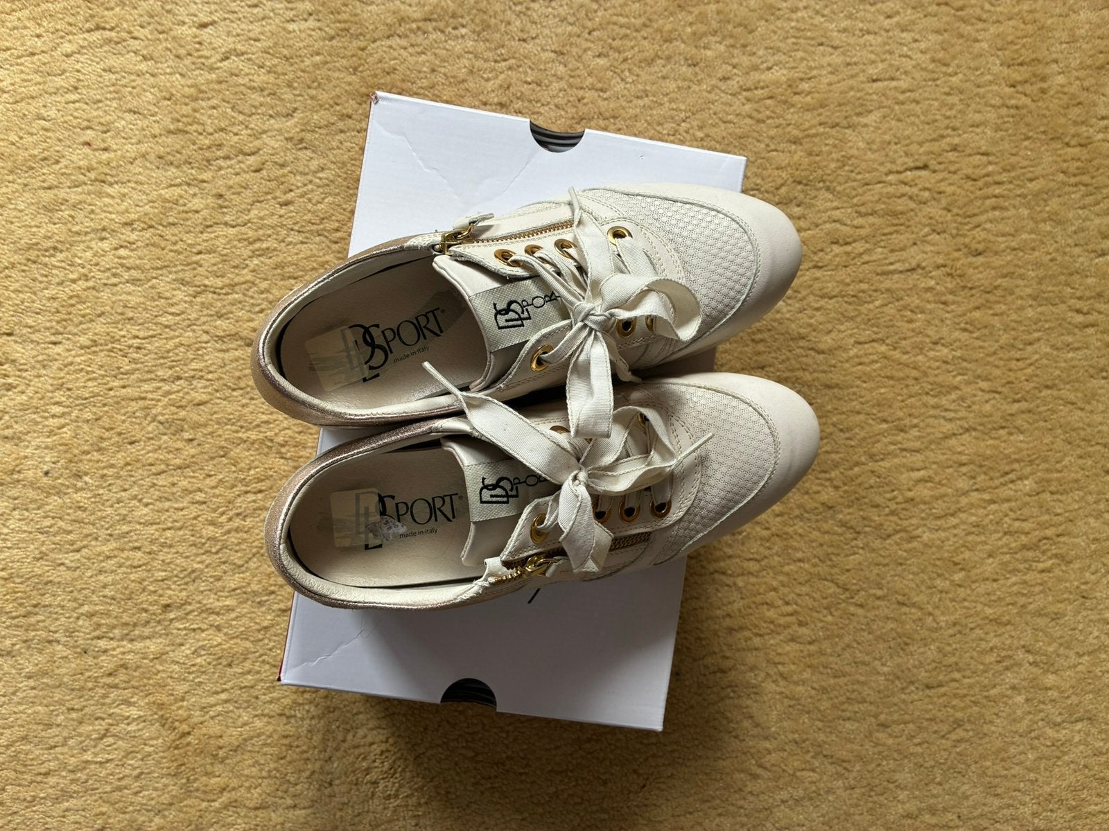 165 DL Sport sneakers in  maat 39 beige, Kleding | Dames, Verzenden, Beige, Sneakers of Gympen, Zo goed als nieuw