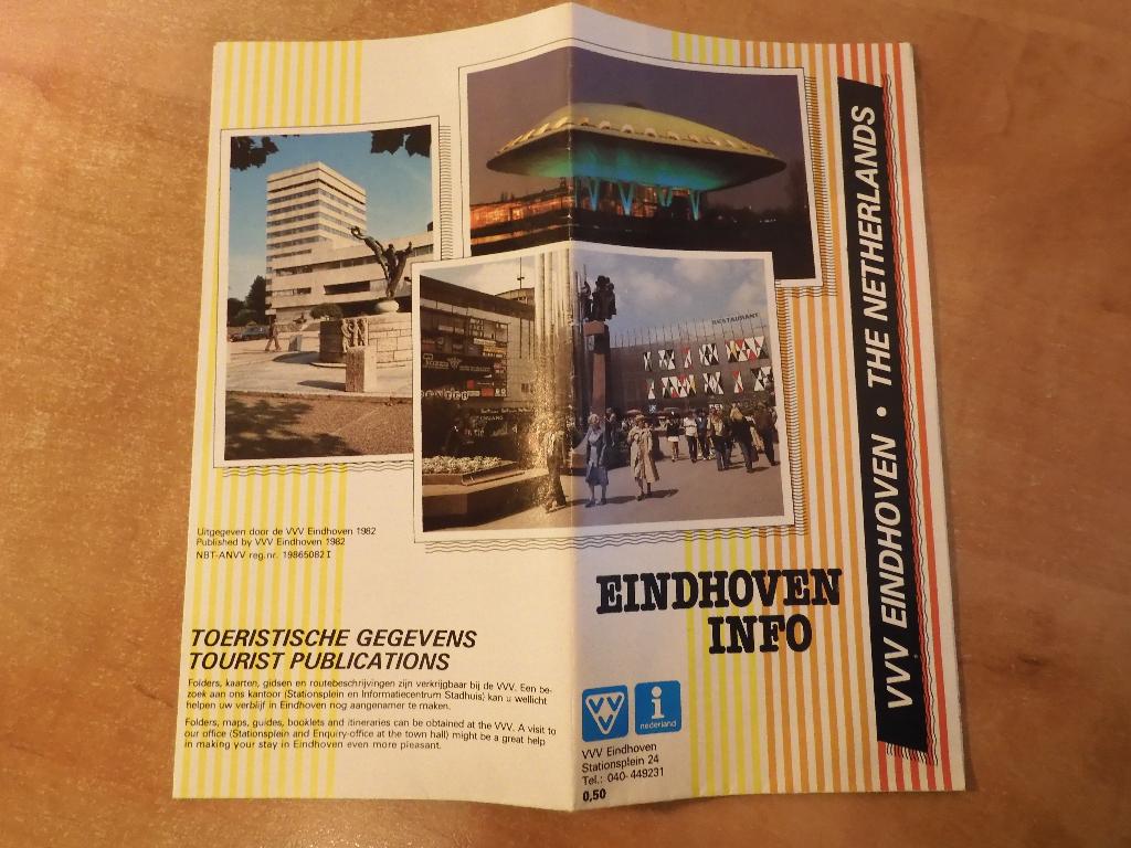 Eindhoven info, brochure VVV, 1982 met twee plattegronden, Boeken, Ophalen of Verzenden, 20e eeuw of later, Gelezen