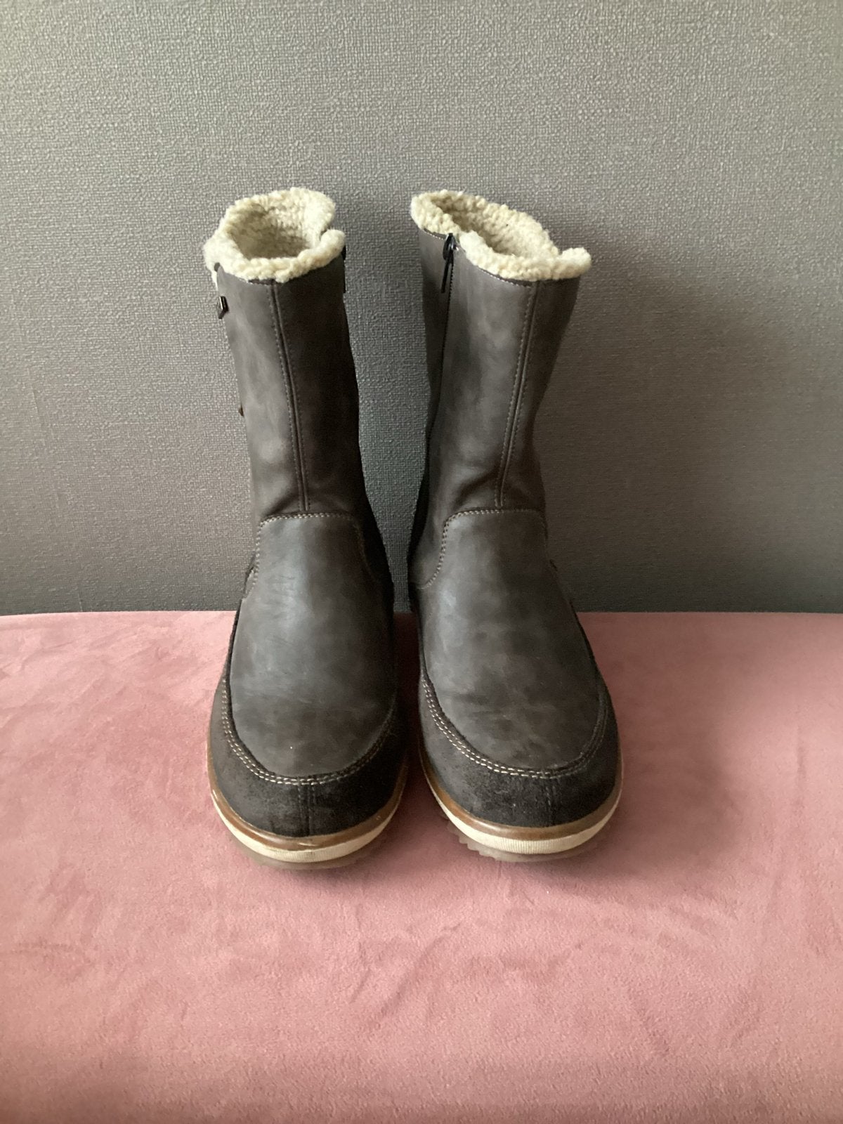 Warme winterlaarzen met voering Remante 39, Kleding | Dames, Ophalen of Verzenden, Gedragen, Bruin, Lage of Enkellaarzen