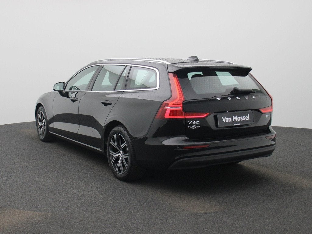 Volvo V60 B3 Geartronic Momentum Pro | ACHTERUITRIJCAMERA |, Auto's, Volvo, 12 maanden, Stof, 4 cilinders, Geïmporteerd