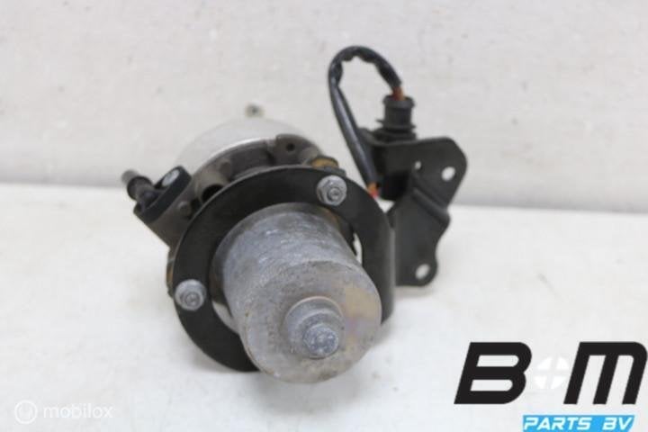 Vacuumpomp rembekrachtiger VW T-Roc 5Q0612181D, Gebruikt