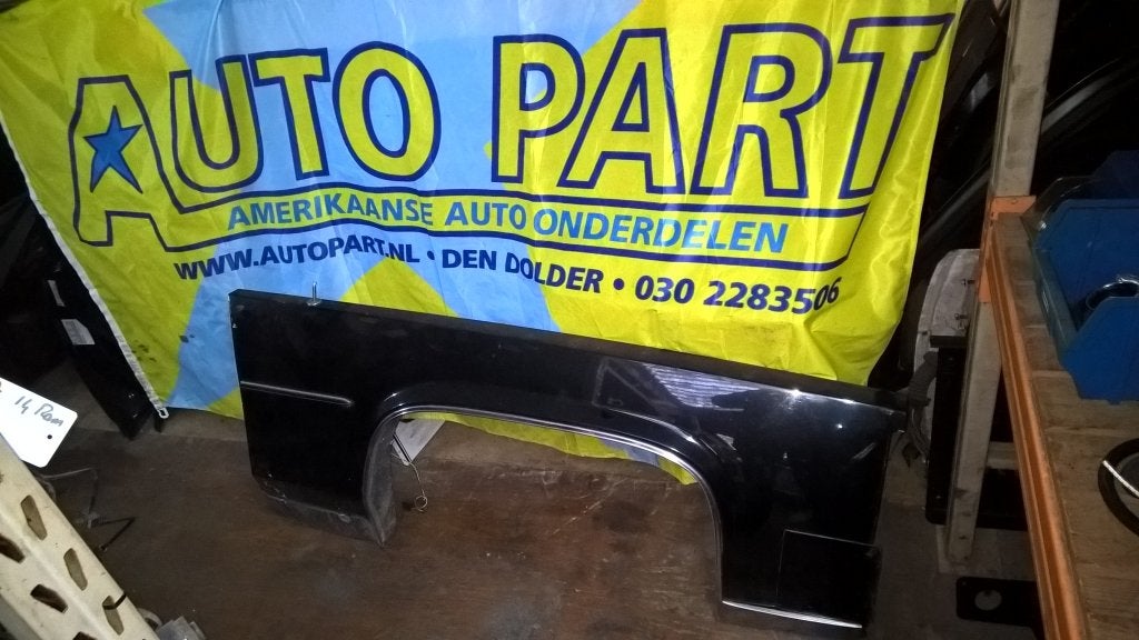 Cadillac Fleetwood RWD 1980-1989 gebruikt lh voorscherm, Gebruikt, Info@gm.com, Voor, Ophalen of Verzenden