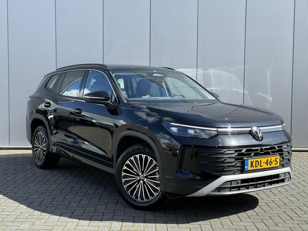 Volkswagen Tayron 1.5 eHybrid Life Trekhaak Camera Carplay F, Automaat, Stof, 4 cilinders, 150 pk
