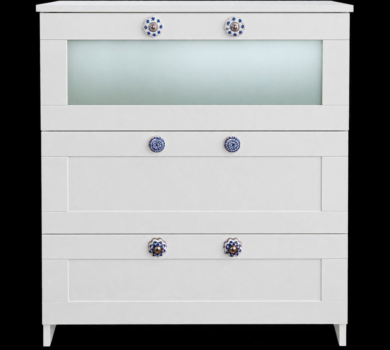 Witte ladekast met glazen paneel en Delfts blauwe knoppen, Ophalen, Gebruikt, Glas, 100 tot 150 cm