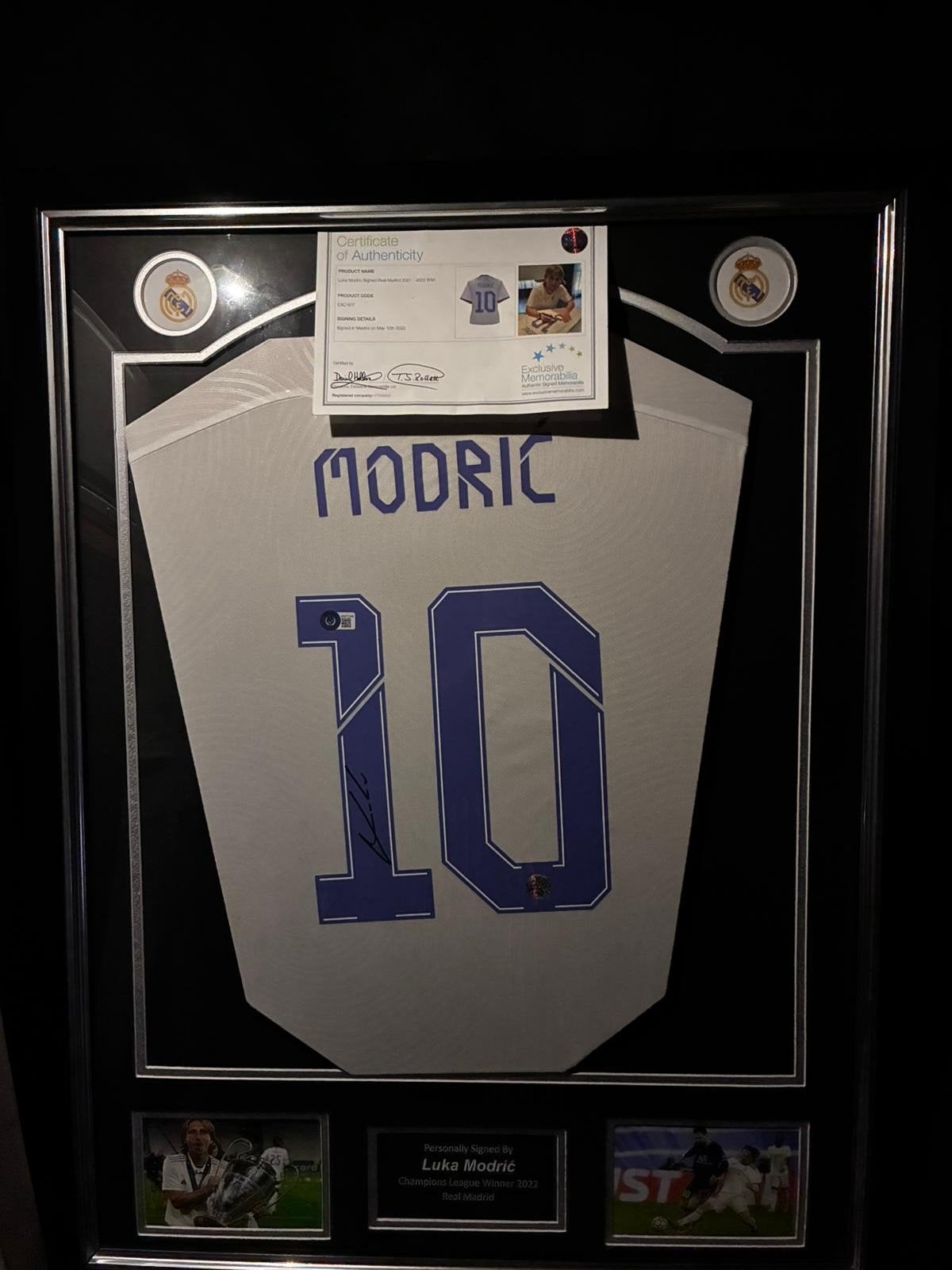 Gesigneerd Luka Modric Real Madrid Shirt - Ingelijst, Ophalen, Zo goed als nieuw, Buitenlandse clubs, Shirt
