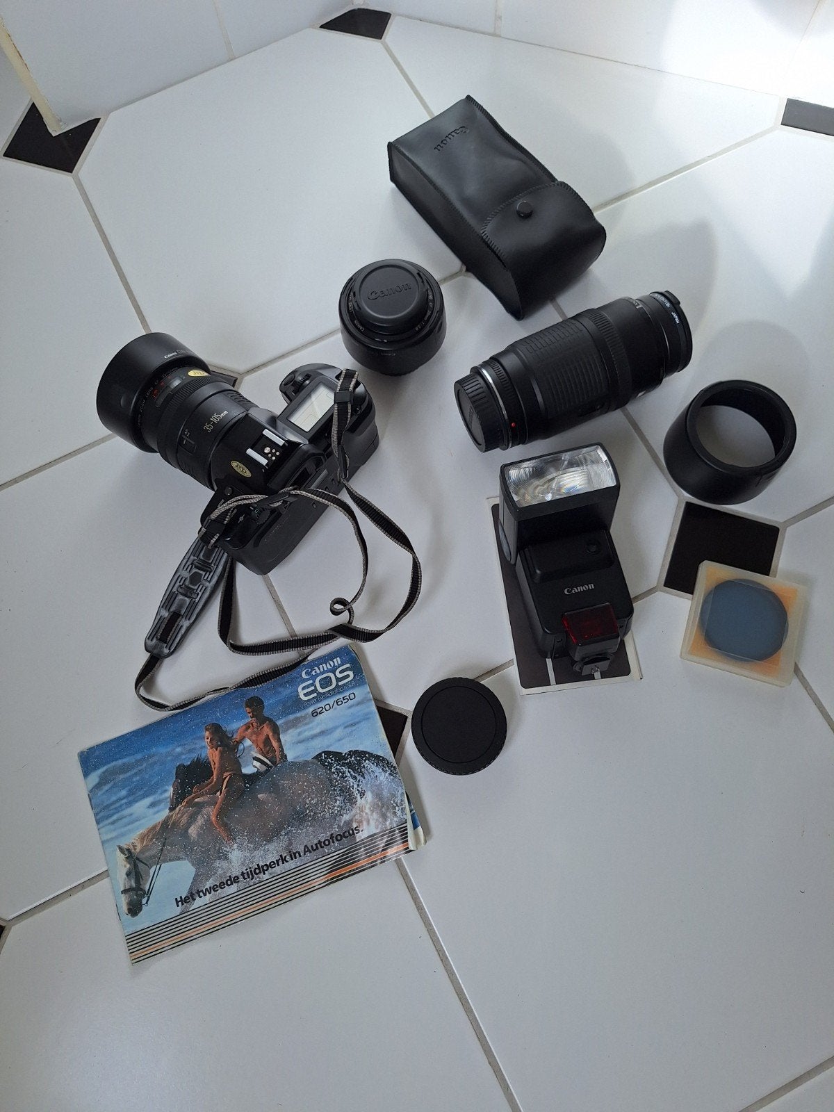 Canon EOS 650 Camera Set met Lenzen en Flitser, Ophalen of Verzenden, Gebruikt, Canon