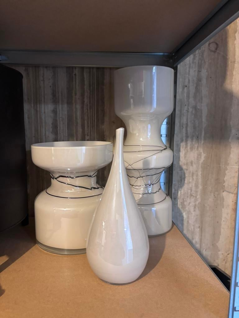 3 witte design vasen, Ophalen, Wit, Aardewerk of Porselein, Zo goed als nieuw