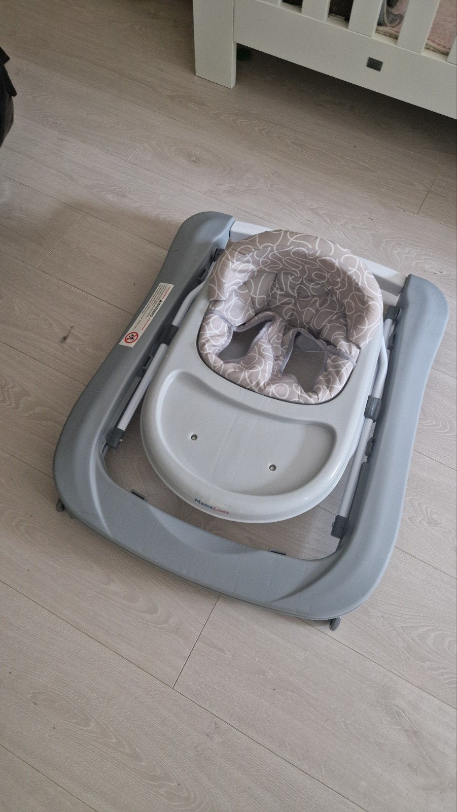 baby loopstoel bijna nieuw, Ophalen, Zo goed als nieuw