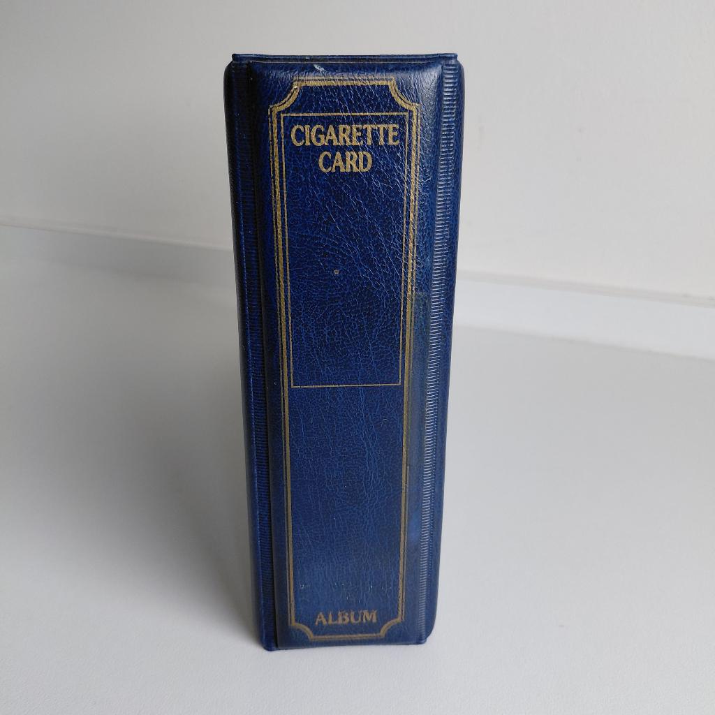 Bewaaralbum voor cigarette cards + 50 10-vaksbladen blauw, Ophalen, Gebruikt