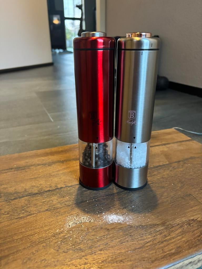Berlinger Haus automatische peper en zout molens, Zilver, Ophalen of Verzenden, Zo goed als nieuw, Metaal