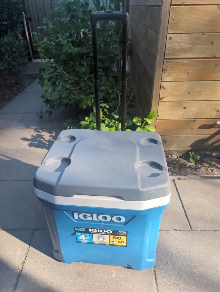 Igloo Koelbox op wielen - 60QT / 57L, Caravans en Kamperen, Koelboxen, Ophalen of Verzenden
