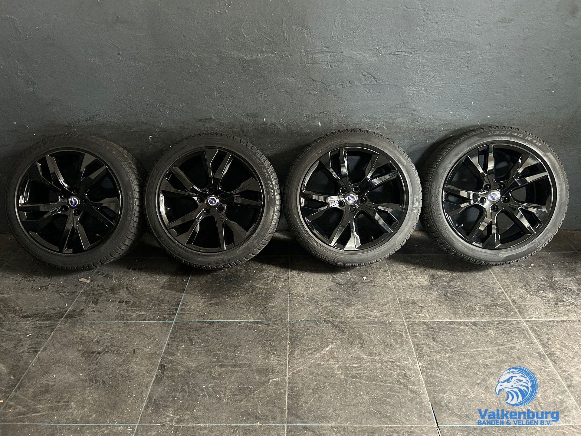 5-6mm! Originele Volvo S60 V60 5-Double Spoke Black 18 inch, Auto-onderdelen, 18 inch, Gebruikt, -, -