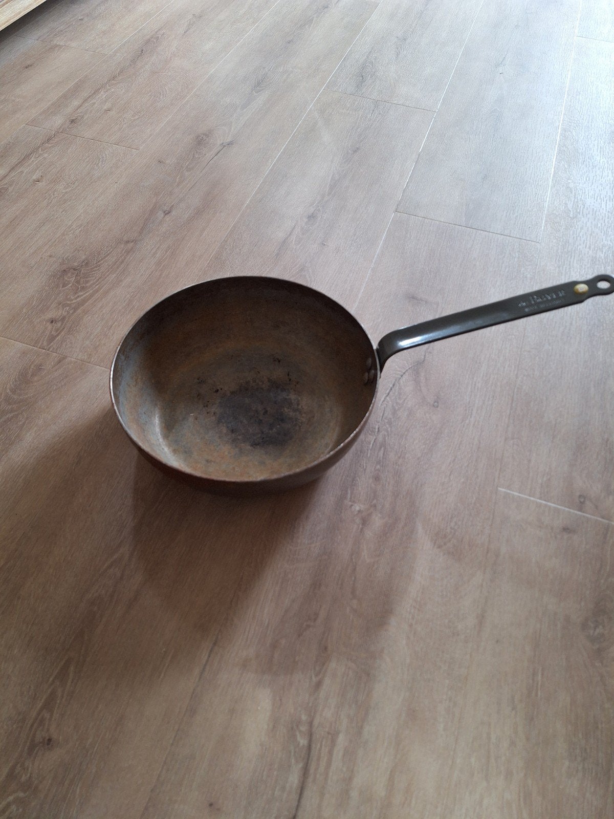 De Buyer Hapjespan 28 cm - Gebruikt, Huis en Inrichting, Koekenpan, Gebruikt, Gietijzer, De Buyer