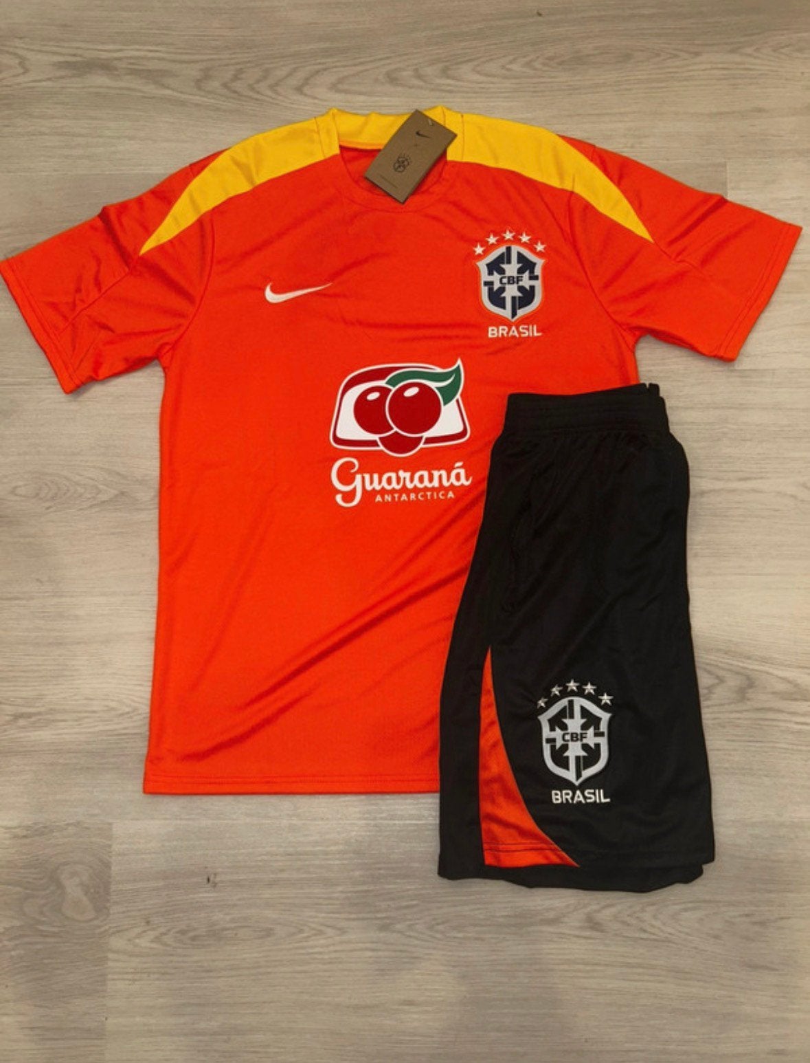 Brazil trainings set oranje, Maat 52/54 (L), Verzenden, Zwart, Nieuw