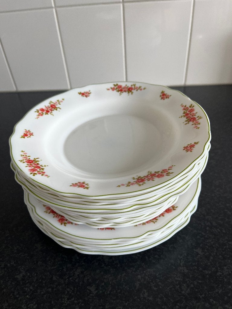 Vintage borden Arcopal France Bagatelle, Ophalen, Gebruikt, Glas, Bord(en)