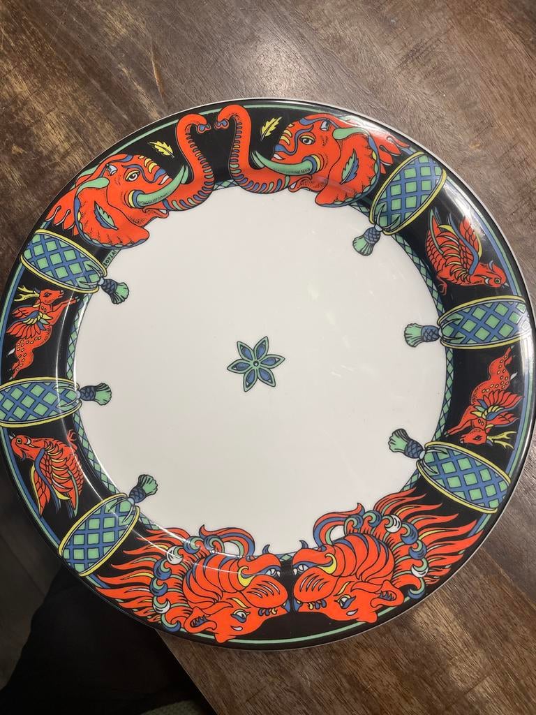 Bopla! Original bord met olifanten en draken design, Antiek en Kunst, Ophalen