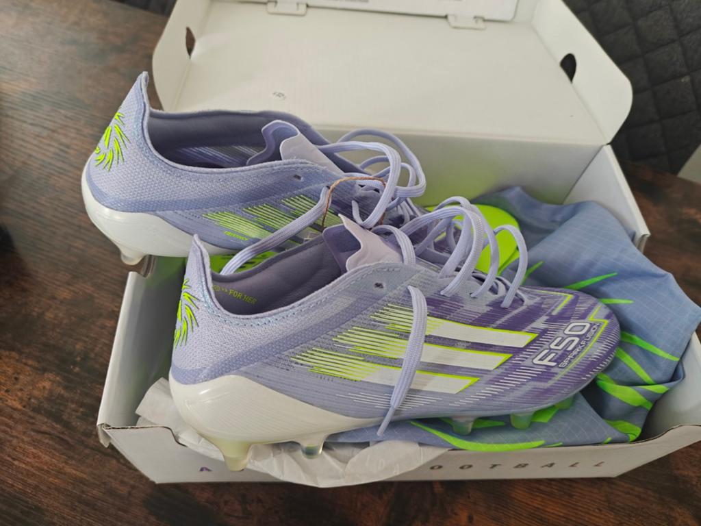 Adidas F50 Pro Elite voetbalschoenen - Maat 36 (valt als 35), Sport en Fitness, Voetbal, Ophalen of Verzenden, Zo goed als nieuw