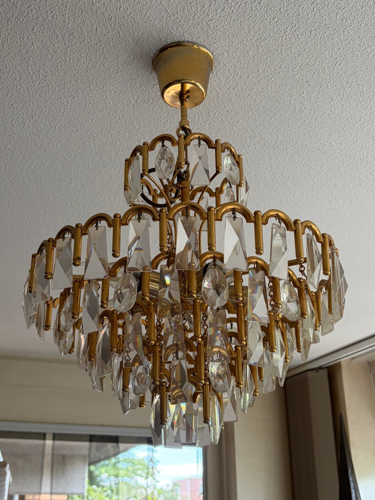 Vintage Hollywood Regency Kroonluchter – Messing & Kristal, Ophalen, Zo goed als nieuw