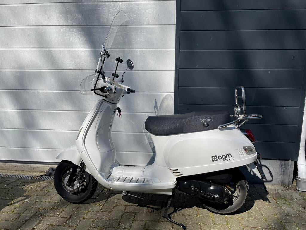 AGM VX50 te koop, Fietsen en Brommers, Zo goed als nieuw, Benzine, Ophalen, Overige merken