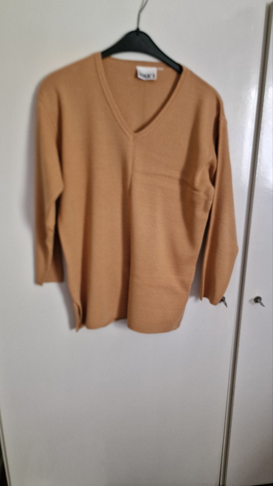 trui mt L, Ophalen, Zo goed als nieuw, Maat 42/44 (L), Geel