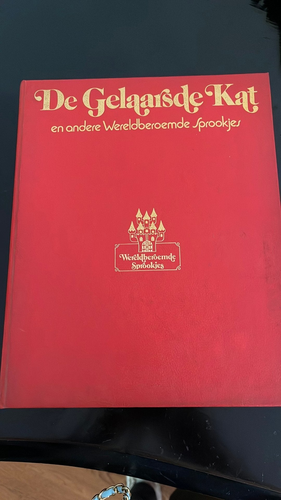 De gelaarsde kat, Ophalen