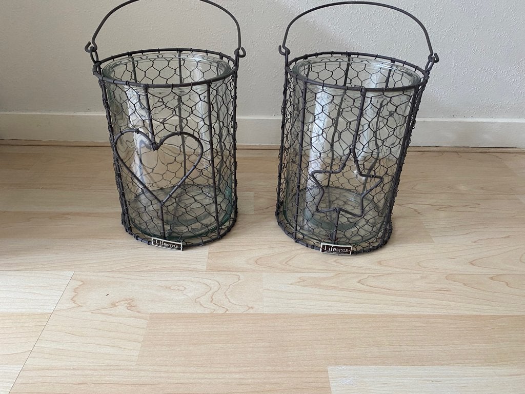 Lifestyle - twee grote glazen windlichten, Overige materialen, Ophalen of Verzenden, Zo goed als nieuw, Kandelaar