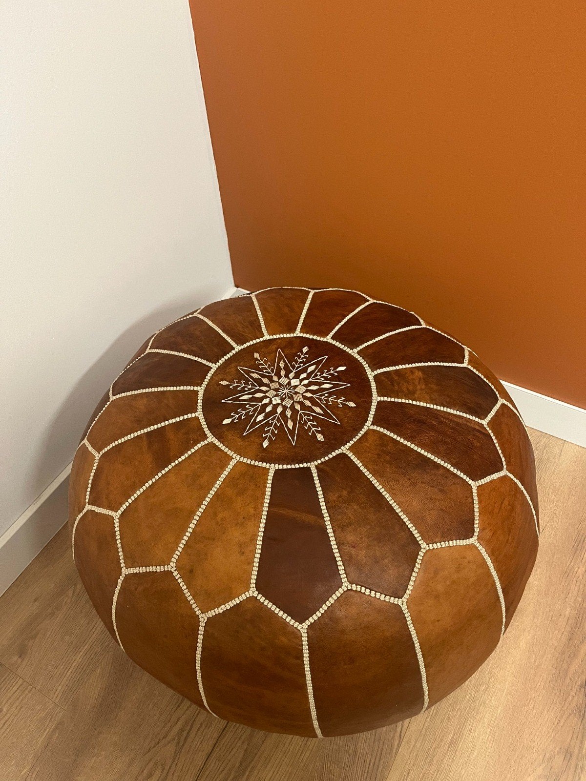 nieuwe Marokkaanse handgemaakte XXL poef, gevuld 75x50cm, Ophalen of Verzenden, Nieuw, Rond, Leer
