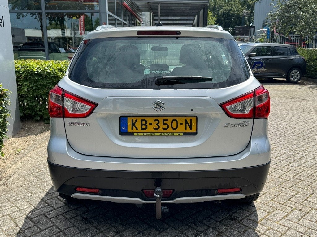 Suzuki S-CROSS 1.6 Automaat Exclusive 5-deurs met Trekhaak, Gebruikt, 4 cilinders, Met garantie (alle), 400 kg