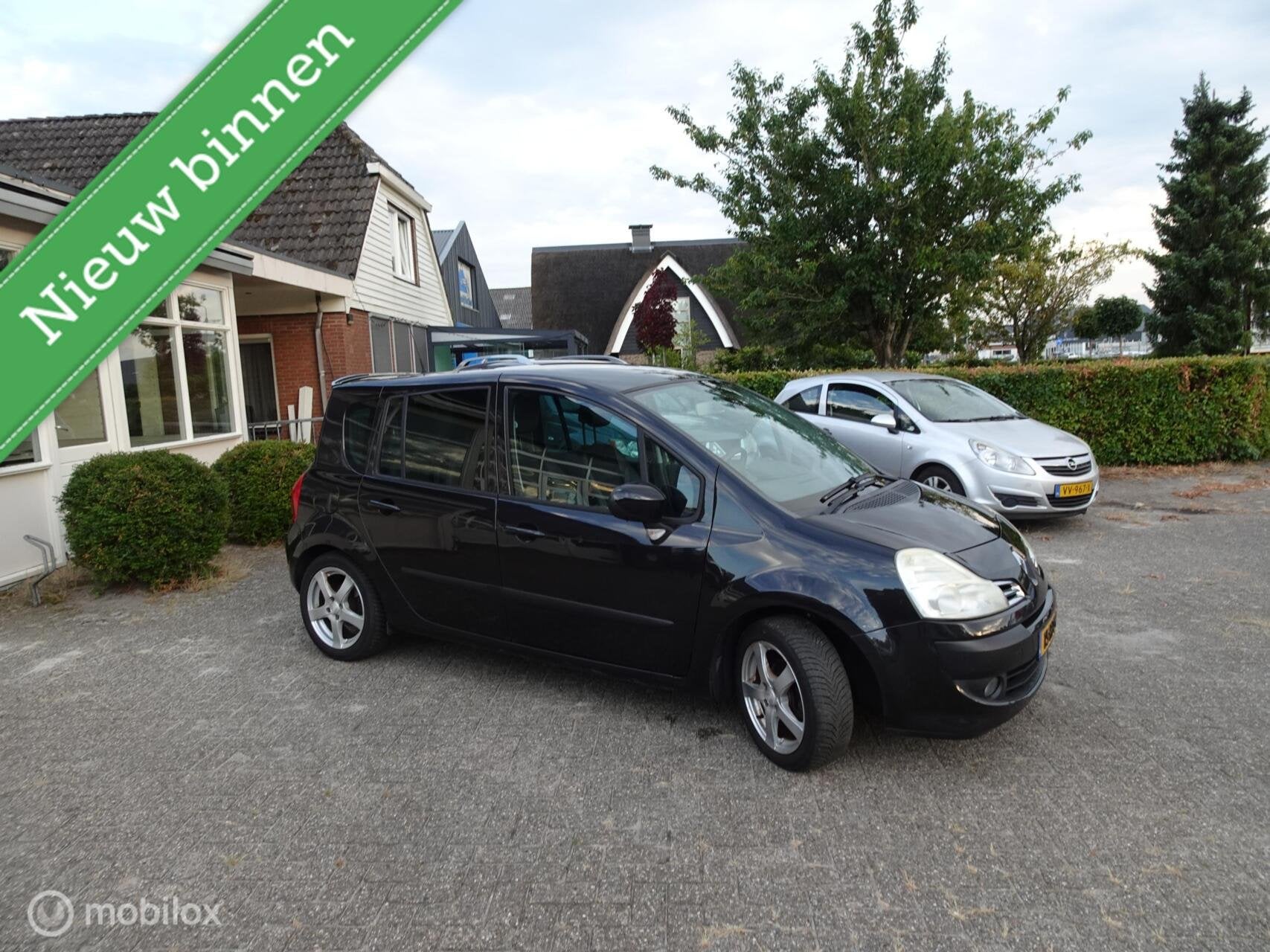 Renault Modus 1.6-16V Night & Day, Euro 5, Gebruikt, Zwart, 4 cilinders