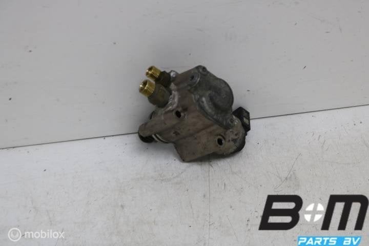 Brandstofpomp / hogedrukpomp rechts Audi A8 4E 079127026, Gebruikt