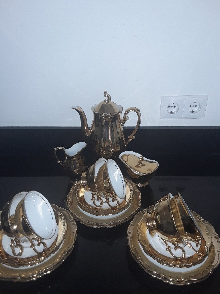 Hutschenreuther barok bladgouden thee en gebakservies, Antiek en Kunst, Antiek | Servies los, Verzenden