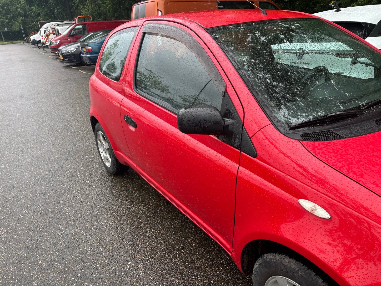Toyota Yaris 1.0 16V Vvti met volle tank benzine+nieuwe APK, foto 11
