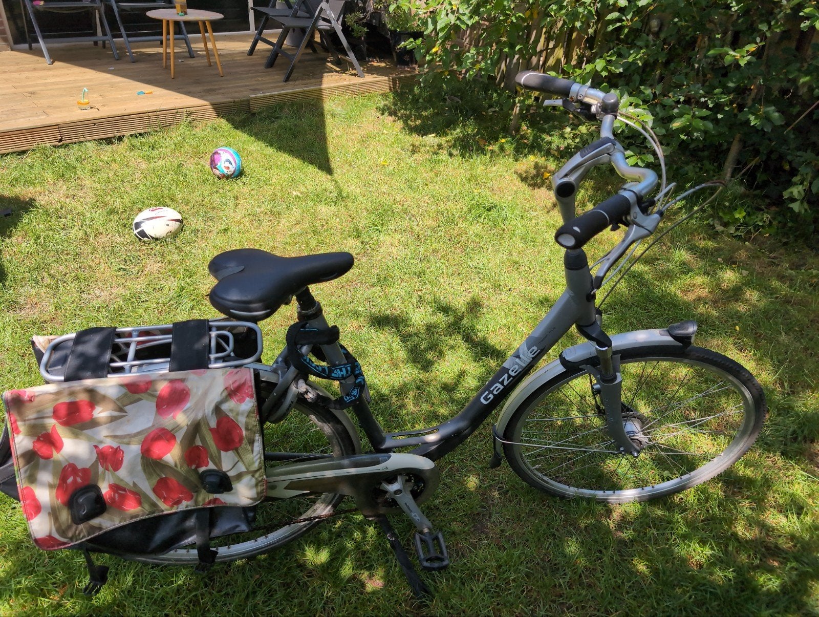 Gazelle fiets met lage instap en versnellingen, Fietsen en Brommers, Fietsen | Dames | Damesfietsen, Ophalen, Velgrem, Versnellingen