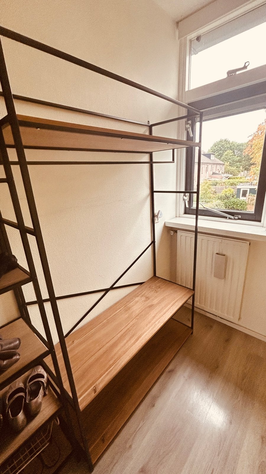 Open kledingkast met houten planken, Huis en Inrichting, Ophalen, Nieuw