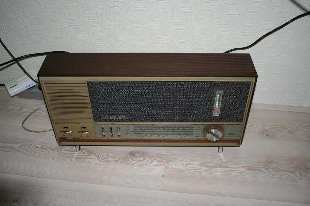 Philips Prachtige mooie Lampen Radio., Ophalen