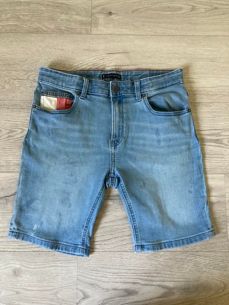 Toffe broek Tommy Hilfiger maat 176, Kinderen en Baby's, Kinderkleding | Maat 176, Ophalen of Verzenden, Zo goed als nieuw, Jongen