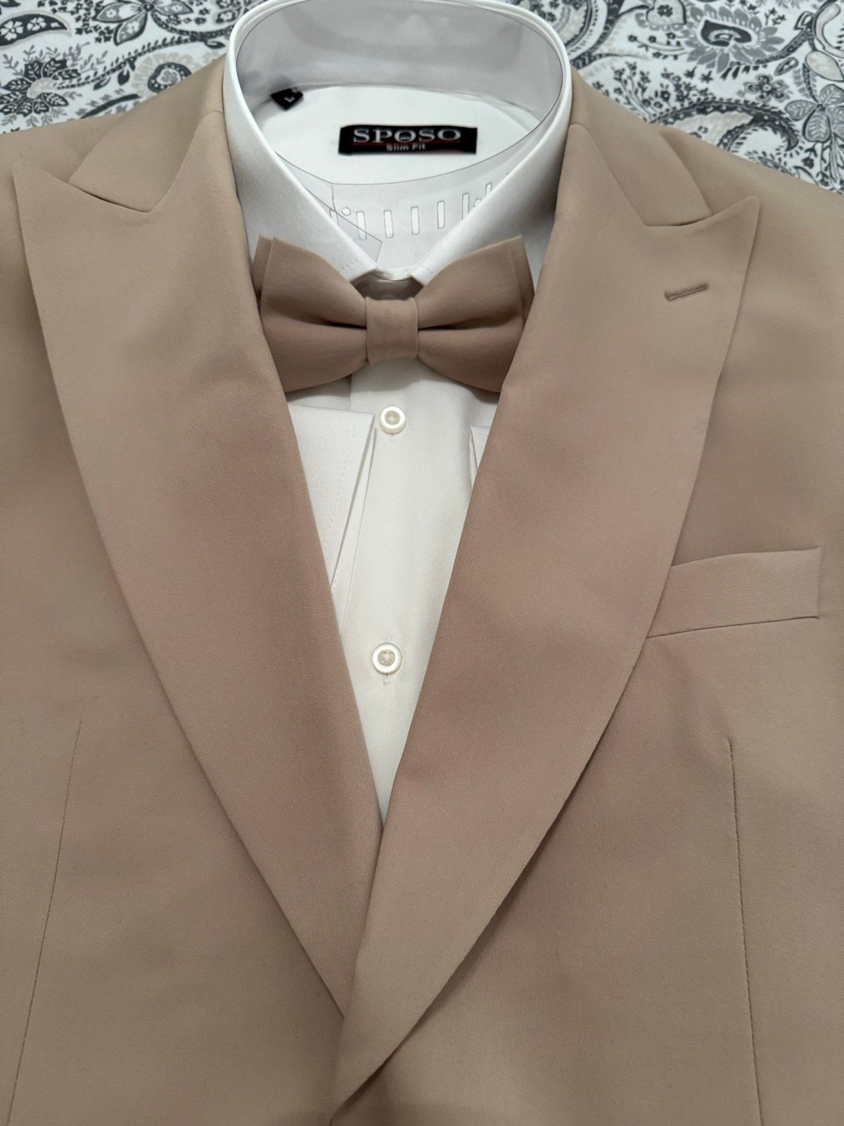 Nieuw Herenpak - Beige - Maat 52 (L) - Sposo Slim Fit, Ophalen of Verzenden, Nieuw, Maat 52/54 (L), Beige