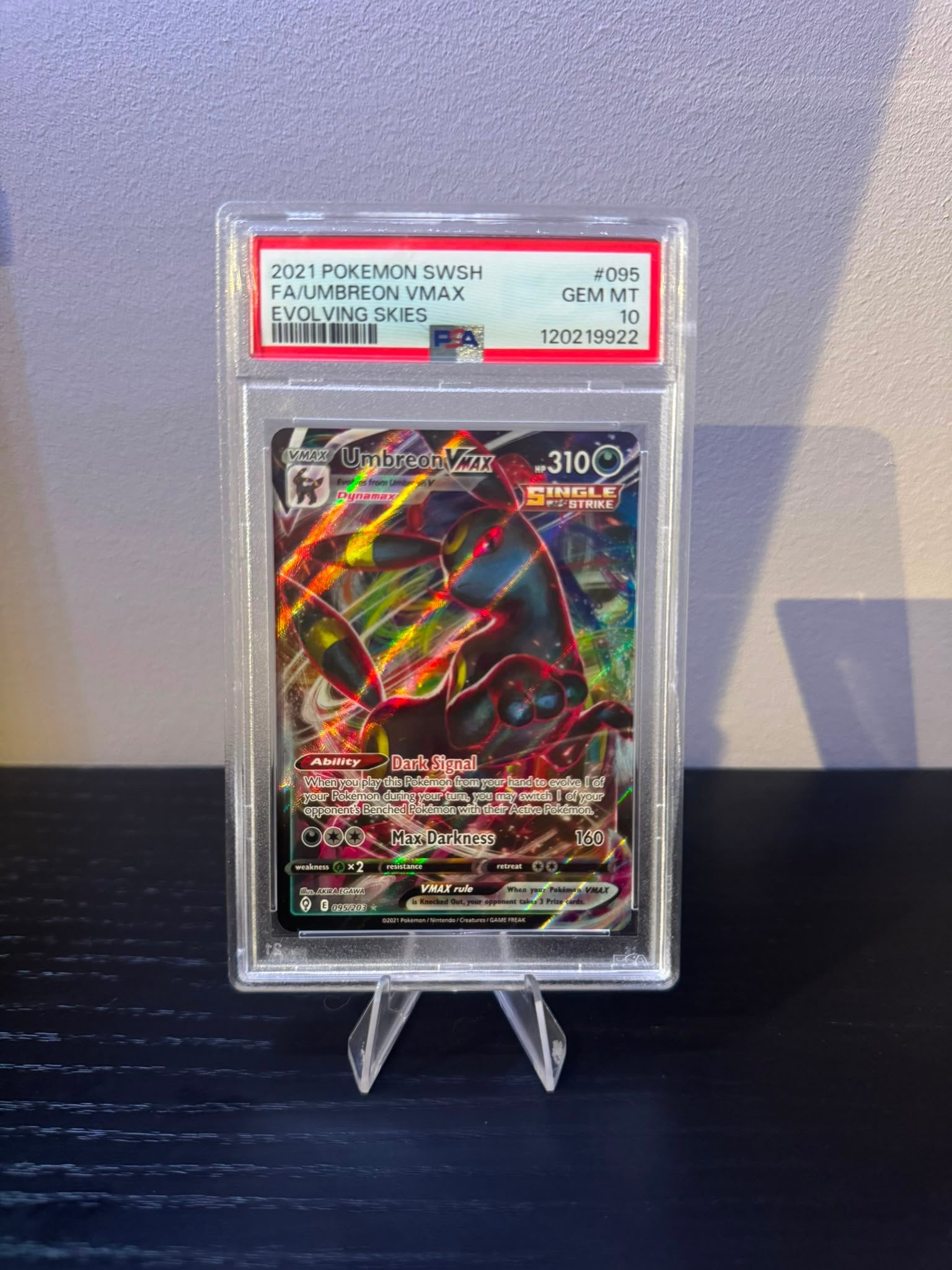 Pokemon Umbreon Vmax | PSA 10 | 095/203, Ophalen of Verzenden, Zo goed als nieuw, Losse kaart