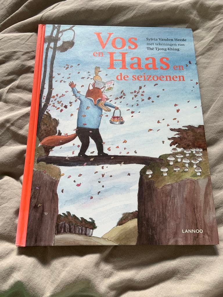 Vos en Haas en de seizoenen - Sylvia Vanden Heede, Ophalen of Verzenden, Gelezen, Fictie algemeen