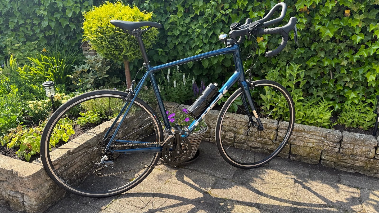 Trek Domane AL 2 racefiets (2020) met complete uitrusting, Fietsen en Brommers, Fietsen | Racefietsen, Aluminium, Zo goed als nieuw