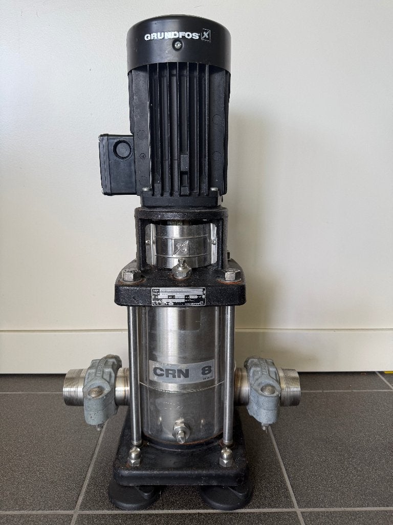 Waterpomp frequentie geregeld 230 volt, Ophalen, Zo goed als nieuw, Vijverpomp