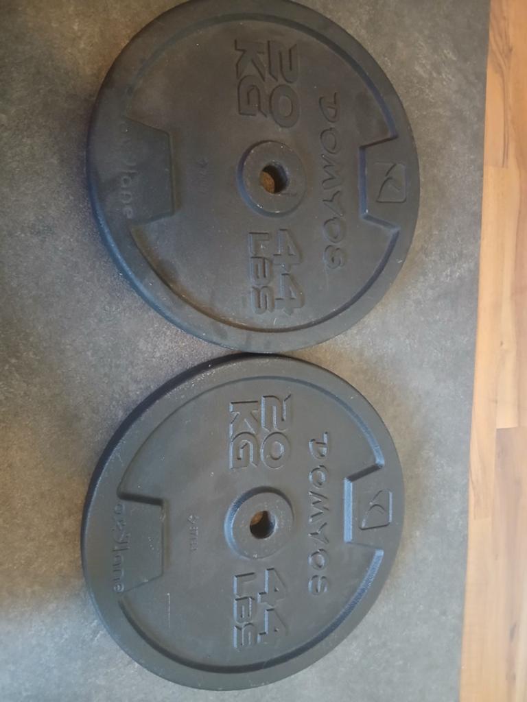 Domyos Halterschijven Set met 10kg Stang, Ophalen, Gebruikt, Benen, Halterset